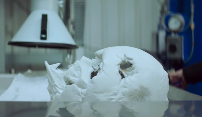 剛3D打印出來的Darth Vader頭盔